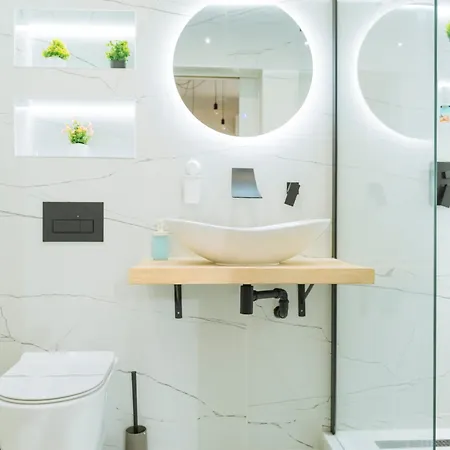 Oldtown Oasis --- Self Check In --- Metro Station At 1min --- Secured Parking Nearby--- Apartament