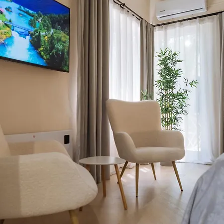 Oldtown Oasis --- Self Check In --- Metro Station At 1min --- Secured Parking Nearby--- Bukarest