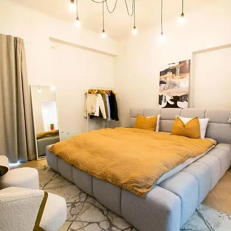 Downtown Oasis - Secured Parking Nearby - Self Check In - Metro Station At 1min *