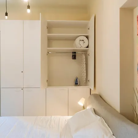 Oldtown Oasis --- Self Check In --- Metro Station At 1min --- Secured Parking Nearby--- * Bucureşti