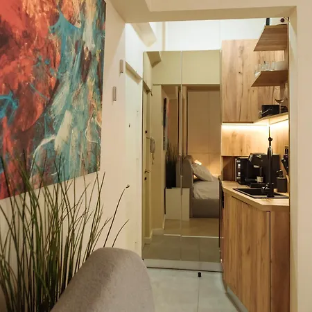 Apartament Oldtown Oasis --- Self Check In --- Metro Station At 1min --- Secured Parking Nearby--- *