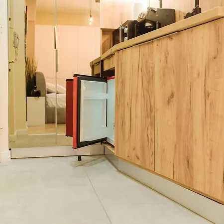 Oldtown Oasis --- Self Check In --- Metro Station At 1min --- Secured Parking Nearby--- Apartament *