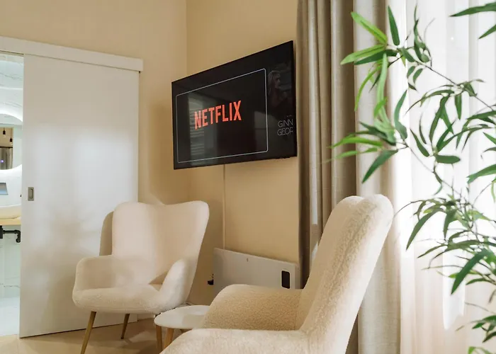 Oldtown Oasis --- Self Check In --- Metro Station At 1min --- Secured Parking Nearby--- Apartman *