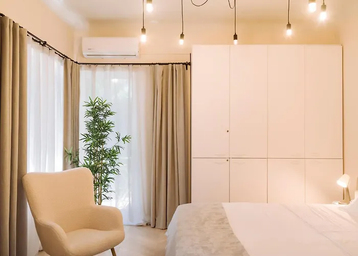 Oldtown Oasis --- Self Check In --- Metro Station At 1min --- Secured Parking Nearby--- Apartman Bukarest