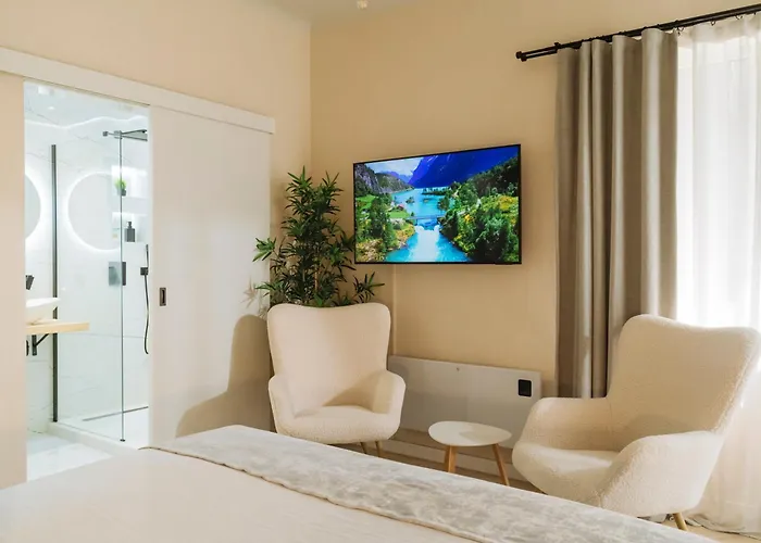 Oldtown Oasis --- Self Check In --- Metro Station At 1min --- Secured Parking Nearby--- Apartament