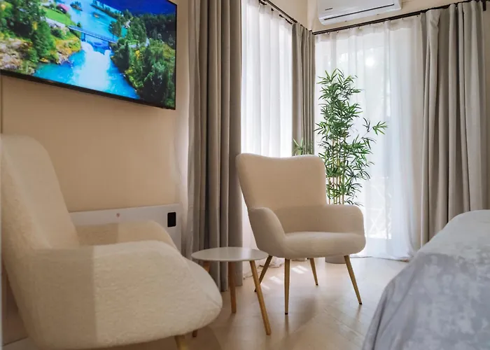 Oldtown Oasis --- Self Check In --- Metro Station At 1min --- Secured Parking Nearby--- Bukarest