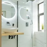 Apartment Oldtown Oasis --- Self Check In --- Metro Station At 1min --- Secured Parking Nearby--- *